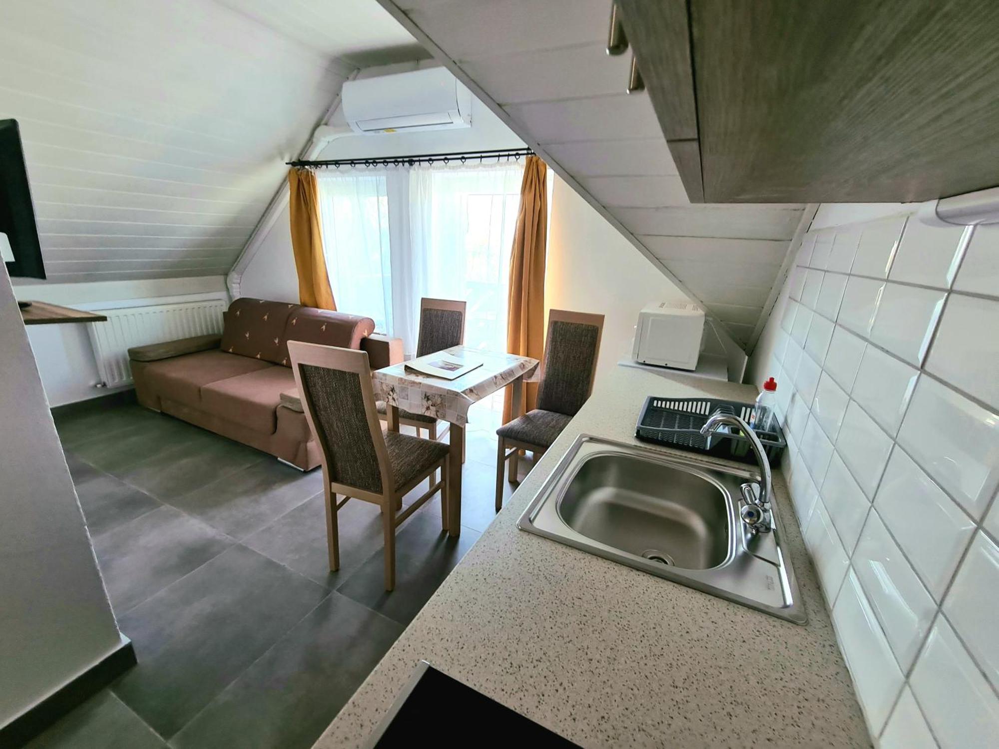 Regina Apartman Hegykő Exterior foto